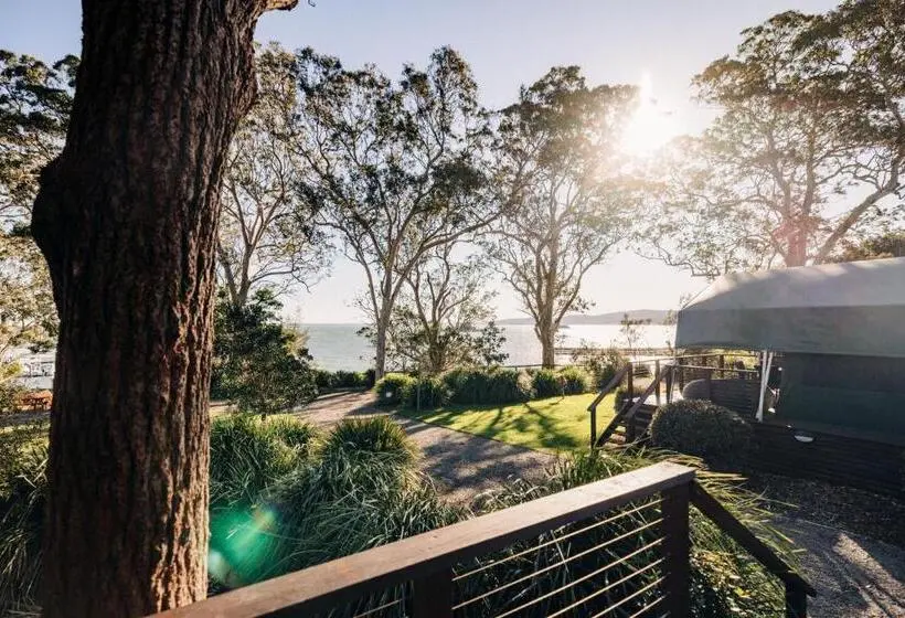 چادر با خدمات رفاهی استاندارد, Thou Walla Sunset Retreat