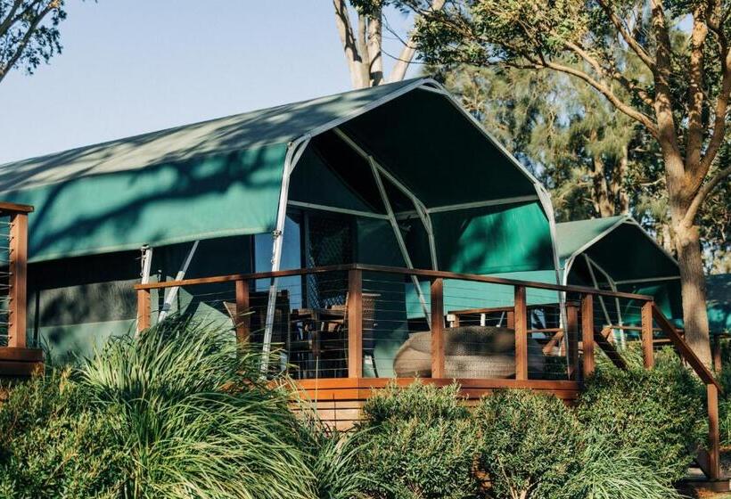 چادر با خدمات رفاهی استاندارد, Thou Walla Sunset Retreat