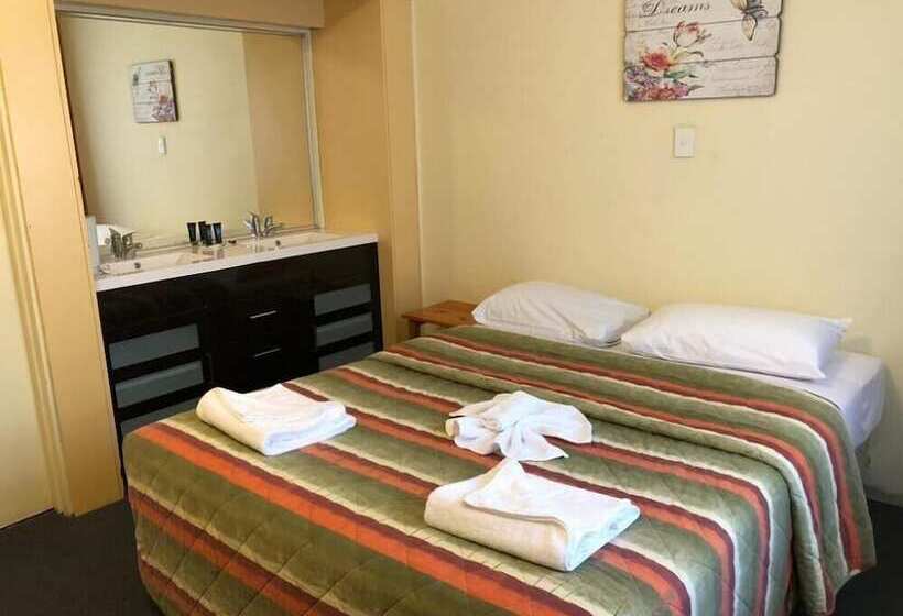 스탠다드 룸, The Astor Hotel Motel