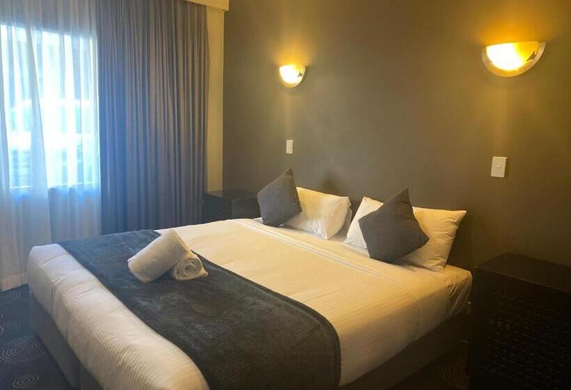 Номер Премиум, The Astor Hotel Motel