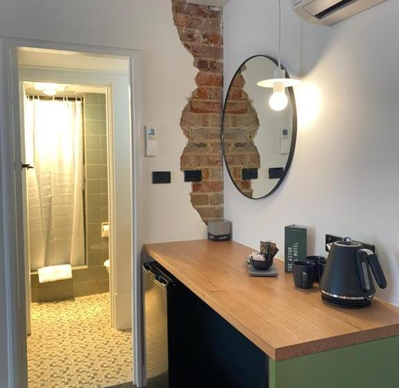 חדר פרמיום, The Astor Hotel Motel