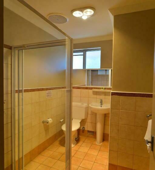 スタンダードルーム, Wattle Grove Motel