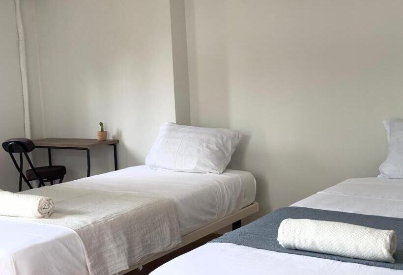 اتاق استاندارد چهارنفره با چشمانداز باغ, Kuukan House 宮古島