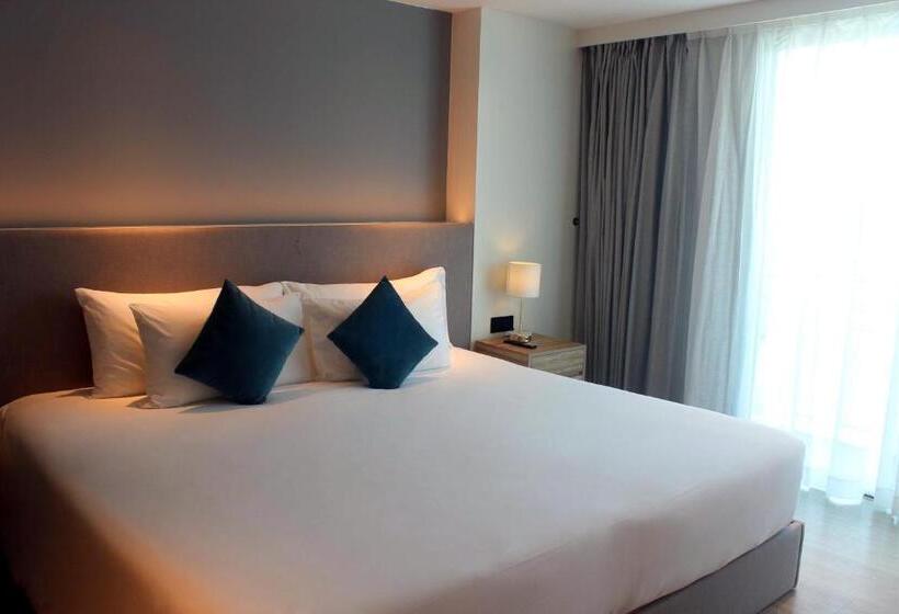 Номер Superior, 普吉岛拉威温德姆 Yyc旅游优选酒店 Wyndham Rawai Phuket Yyc Travel Preferred