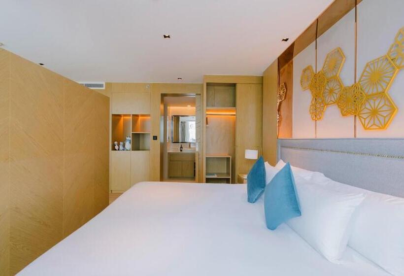 חדר דלוקס, 普吉岛拉威温德姆 Yyc旅游优选酒店 Wyndham Rawai Phuket Yyc Travel Preferred