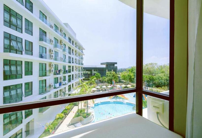 Номер Deluxe, 普吉岛拉威温德姆 Yyc旅游优选酒店 Wyndham Rawai Phuket Yyc Travel Preferred