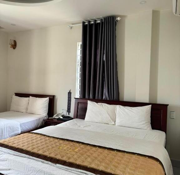 اتاق استاندارد سه نفره, Hoàng Khiêm