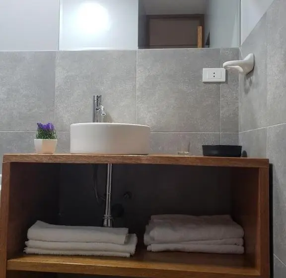 スタンダードトリプルルーム, Hostal ñan Tika