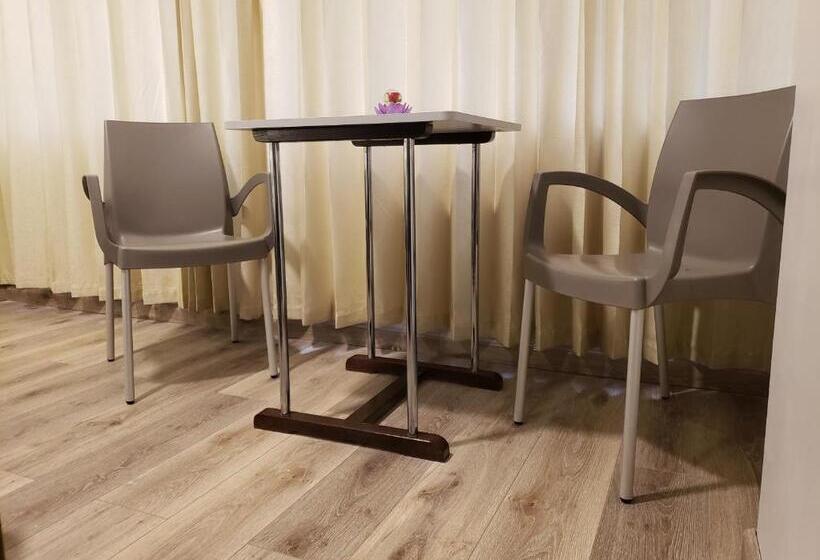 スイート, Hostal ñan Tika