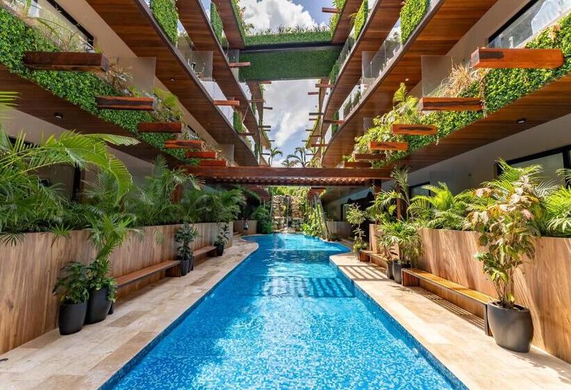 バルコニー付きスタンダードステューディオ, Menesse Apartments