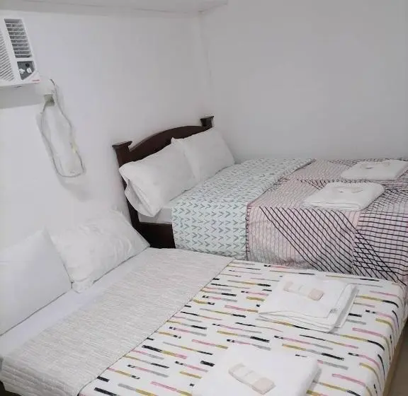 Standard-huone, Grin Mcfly International Beachfront Guest House