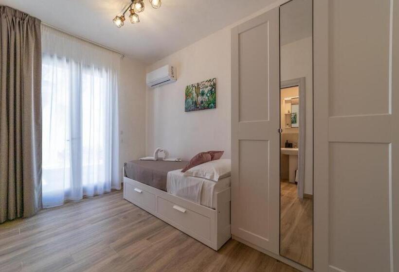 غرفة قياسية رباعية, Baglio Tuzza