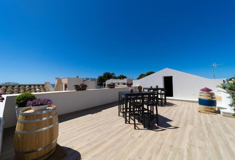 غرفة قياسية ثلاثية, Baglio Tuzza