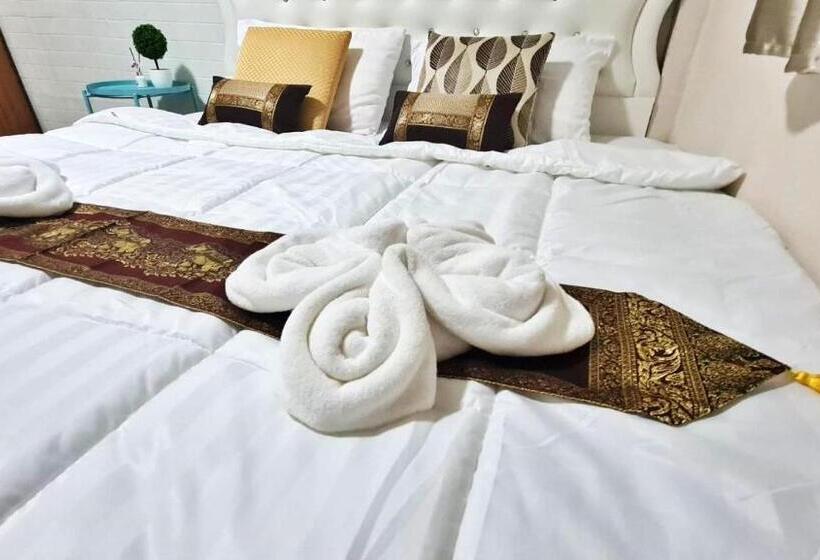 اتاق استاندارد با تخت بزرگ, สรชา เพลส Soracha Place