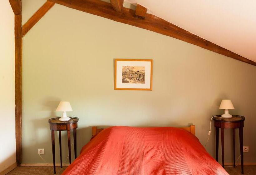 חדר סטנדרט לשלושה עם נוף לגינה, Xibouette