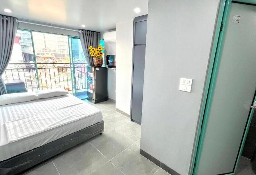 استودیوی لوکس, Era Apartment Cát Linh