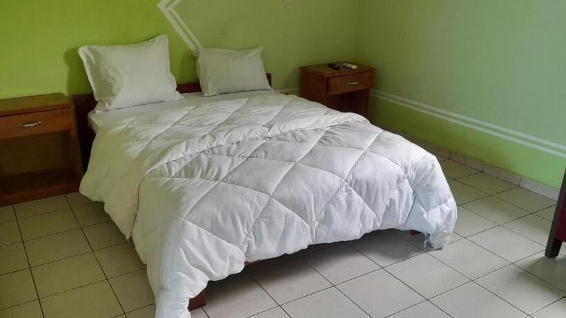 基本间, Chezlibama