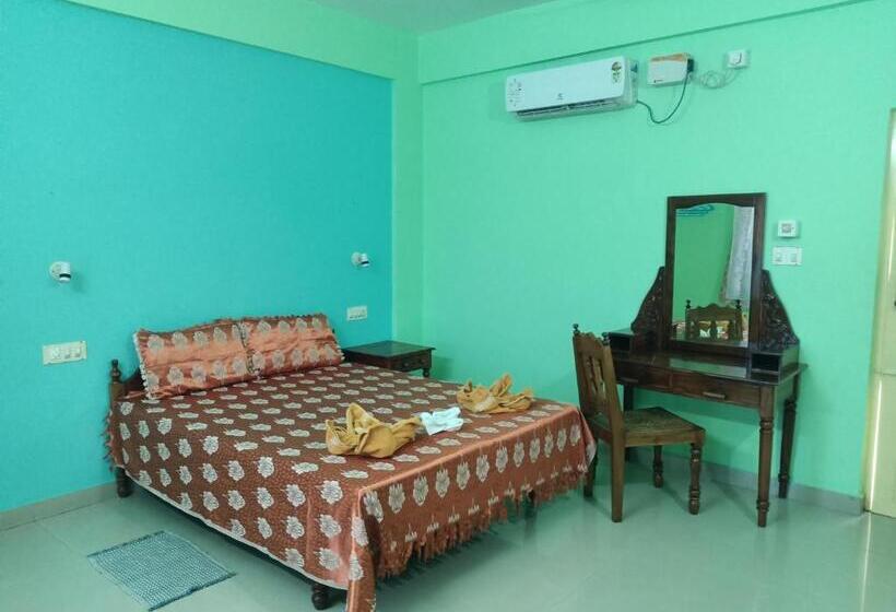 Quarto Estandar, Cosmic Holiday Inn