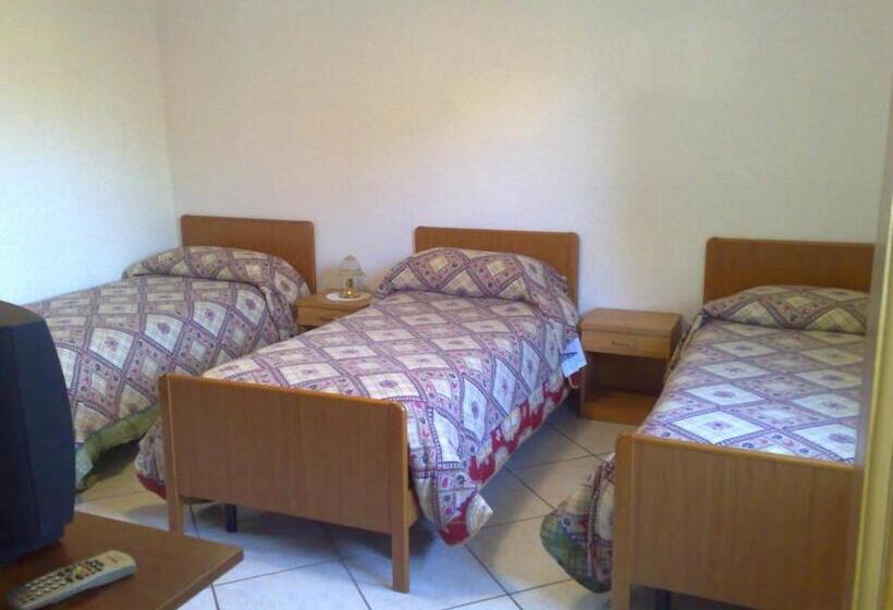 غرفة قياسية فردية, Da Totonno