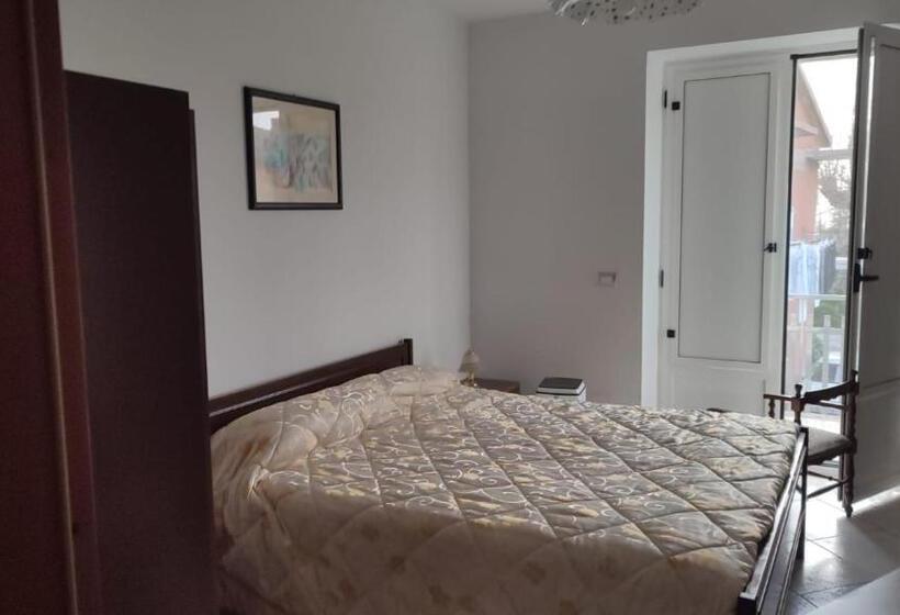 غرفة قياسية فردية, Da Totonno