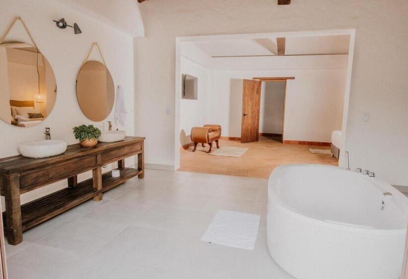 总统套房, Pietra