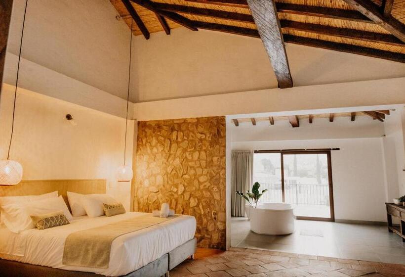 总统套房, Pietra