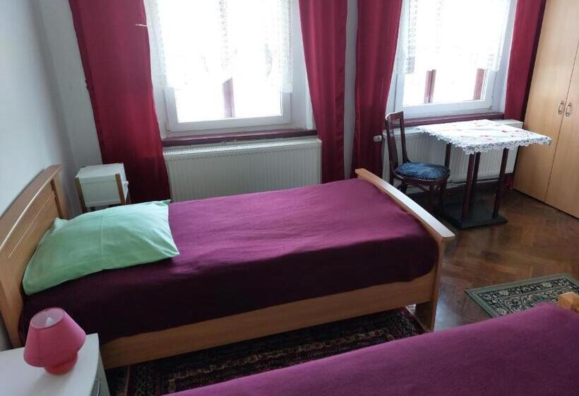 Номер Стандарт, Gasthof Oberschmiede