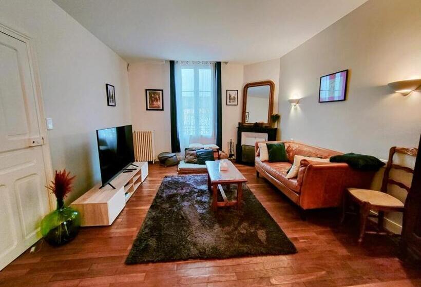 1间卧室的房子, Home   Champoulains   Séjour à Auxerre