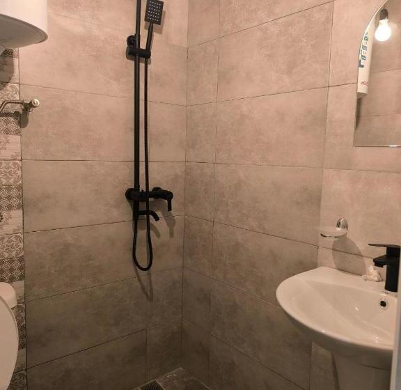 스탠다드 룸, Welcome