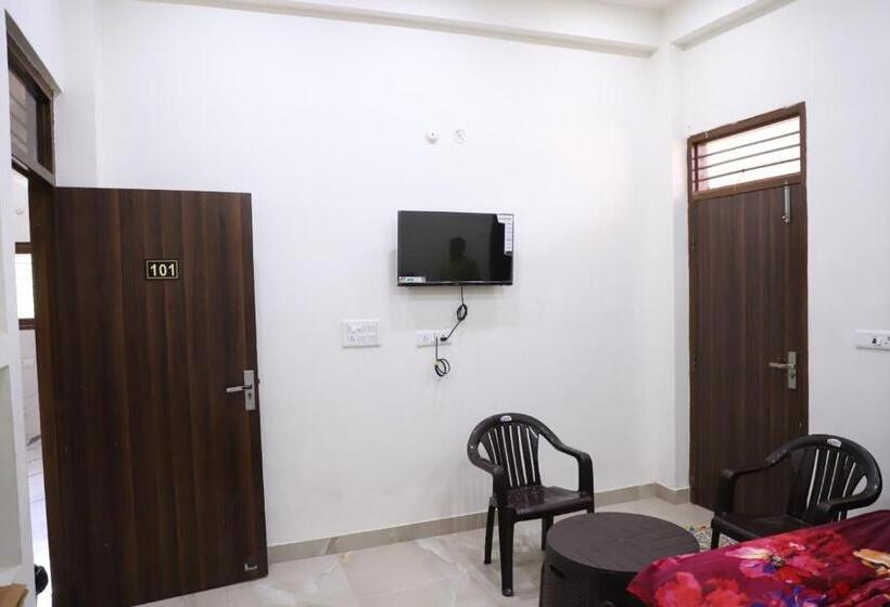 Номер Deluxe, Rang Vilas Residency Vrindavan