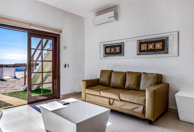 スイート, Jr Suite 5   Playa Arcangel