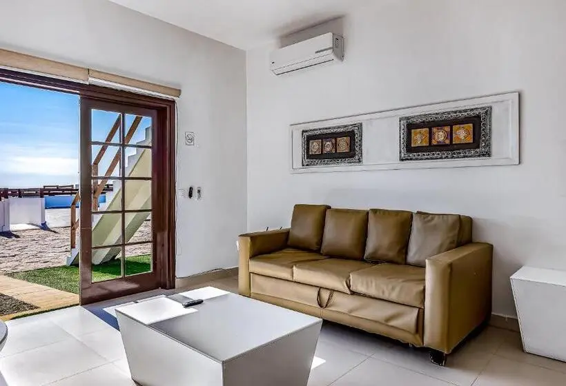 Sviitti, Jr Suite 5   Playa Arcangel