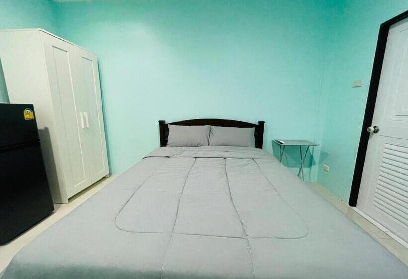 اتاق لوکس, Nun Guest House