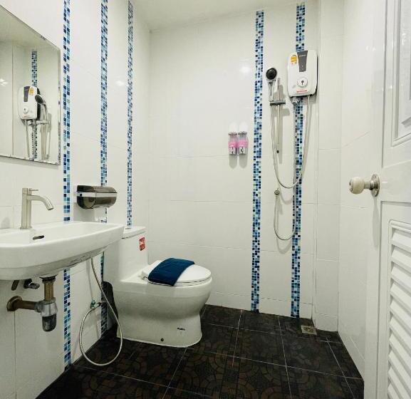 اتاق لوکس, Nun Guest House