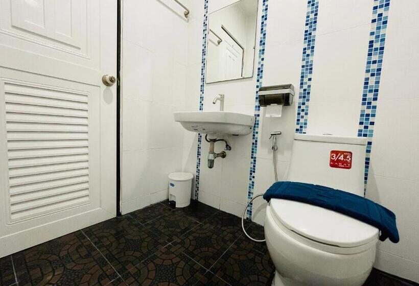 اتاق لوکس, Nun Guest House