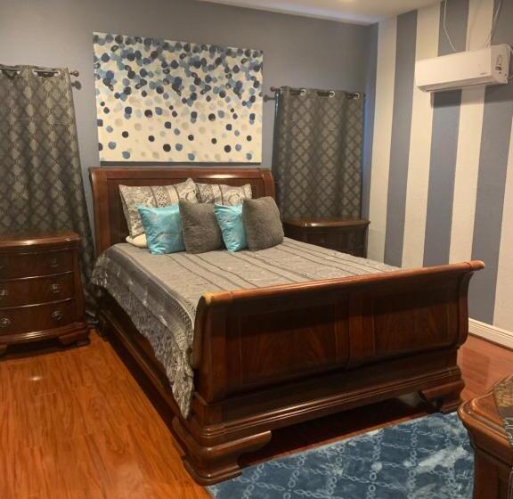 اتاق استاندارد, Quiet Haven