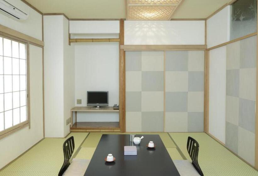 スタンダード4人部屋, 御宿うおき