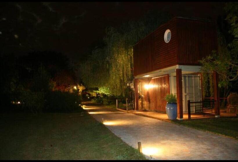 Номер Стандарт Вид на Озеро, Les Containers