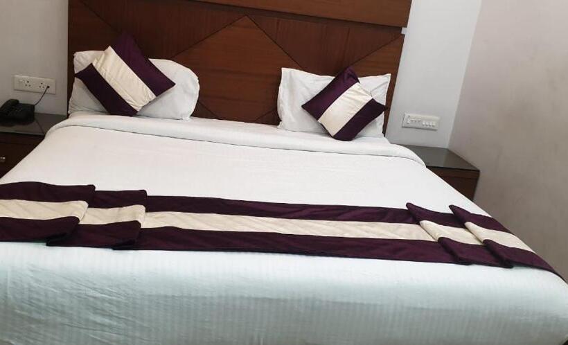 デラックススタジオ, Le Castle