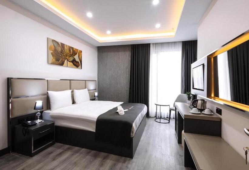 غرفة ديلوكس, Meyzi