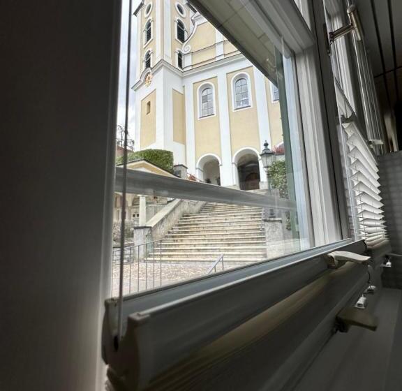 标准间, Peterhof Sarnen