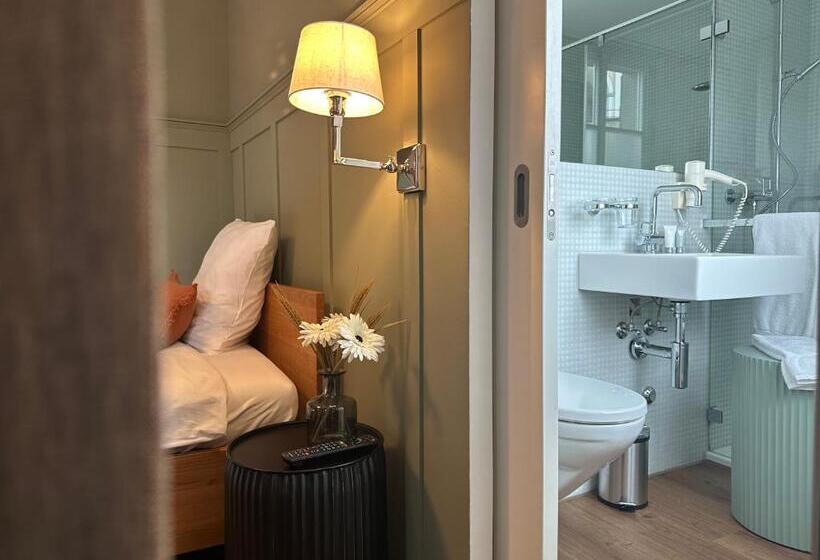 Номер Basic, Peterhof Sarnen