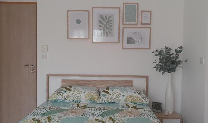 Номер Стандарт, Chambre Indépendante Avec Terrasse Et Jardin Privatif