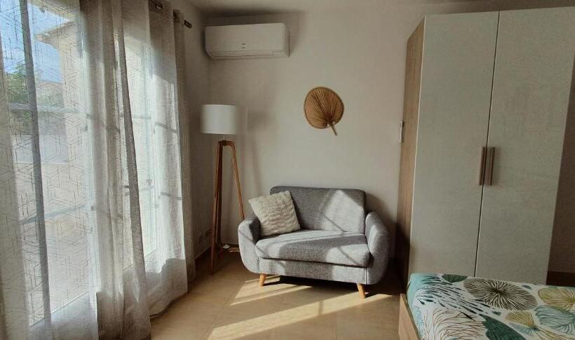 Номер Стандарт, Chambre Indépendante Avec Terrasse Et Jardin Privatif