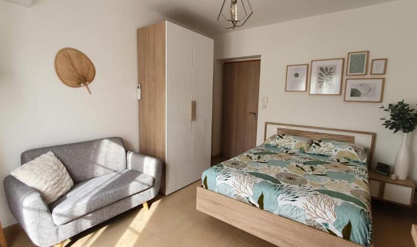 Номер Стандарт, Chambre Indépendante Avec Terrasse Et Jardin Privatif