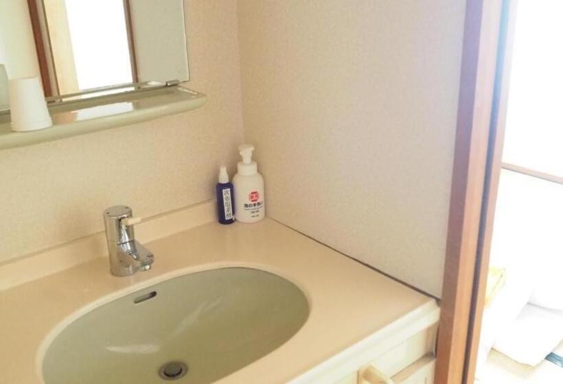 غرفة قياسية ثلاثية حمام مشترك, ビジネス旅館 越後家