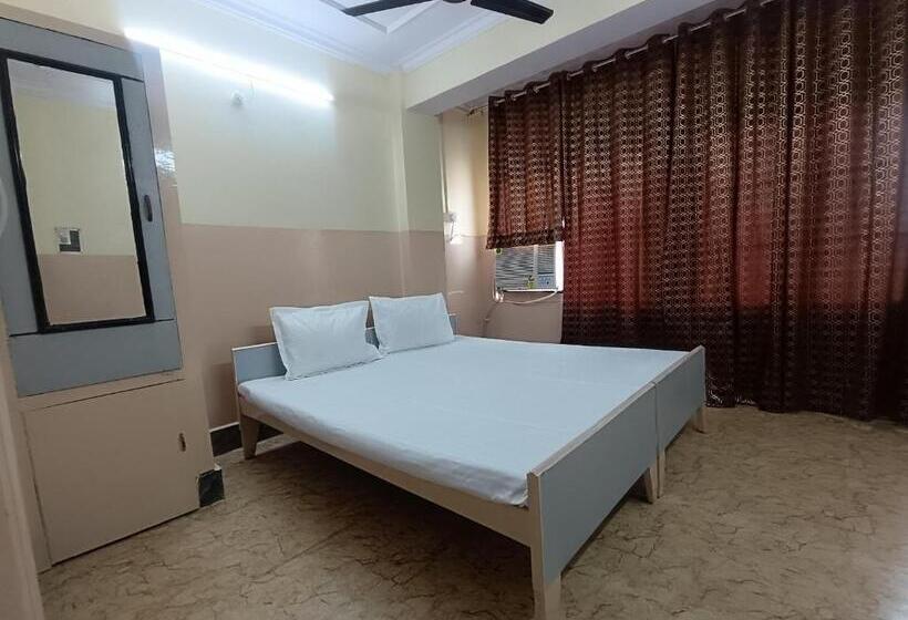 Номер Economy, Ayodhya Hotel Nitya
