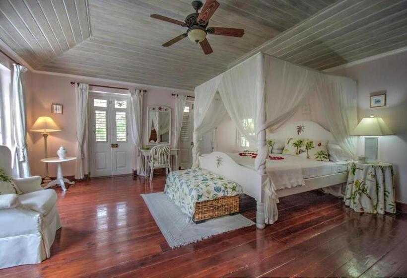 سوئیت با بالکن, La Hacienda Bellevue