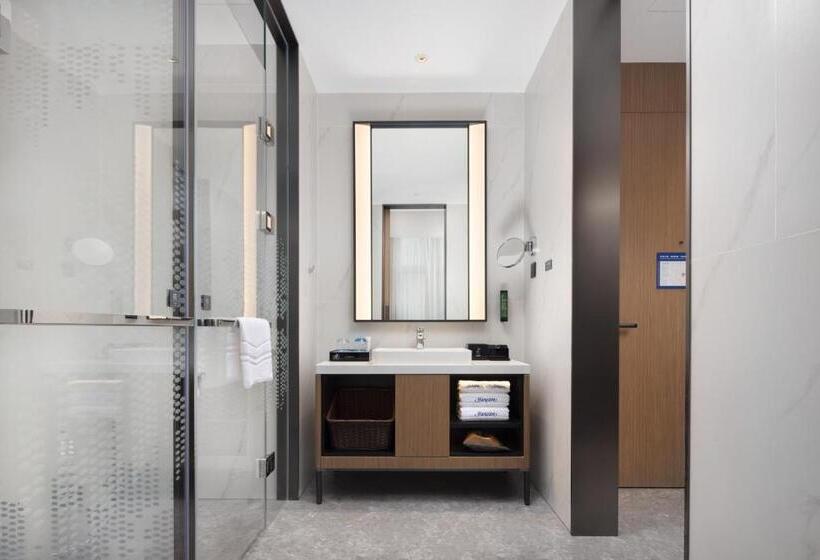 Номер Superior, Hampton By Hilton Dongguan Liaobu Songshan Lake Avenue