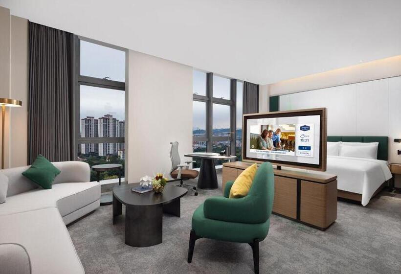 Люкс, Hampton By Hilton Dongguan Liaobu Songshan Lake Avenue